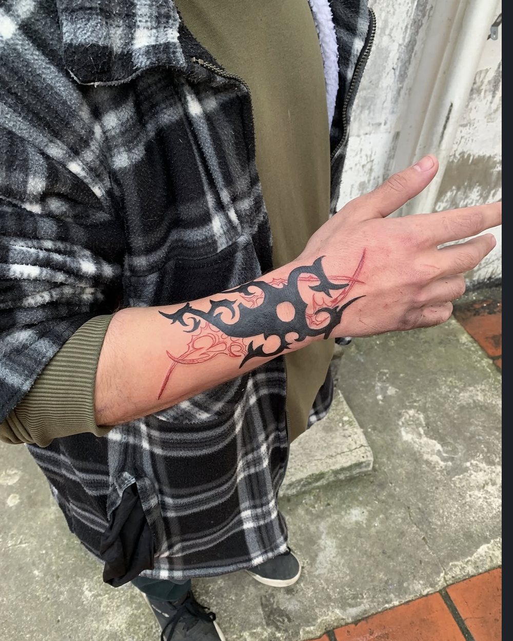 Escorpião, antebraço, freehand