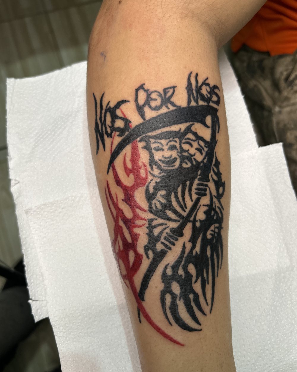 Nós por nós, antebraço, ignorant